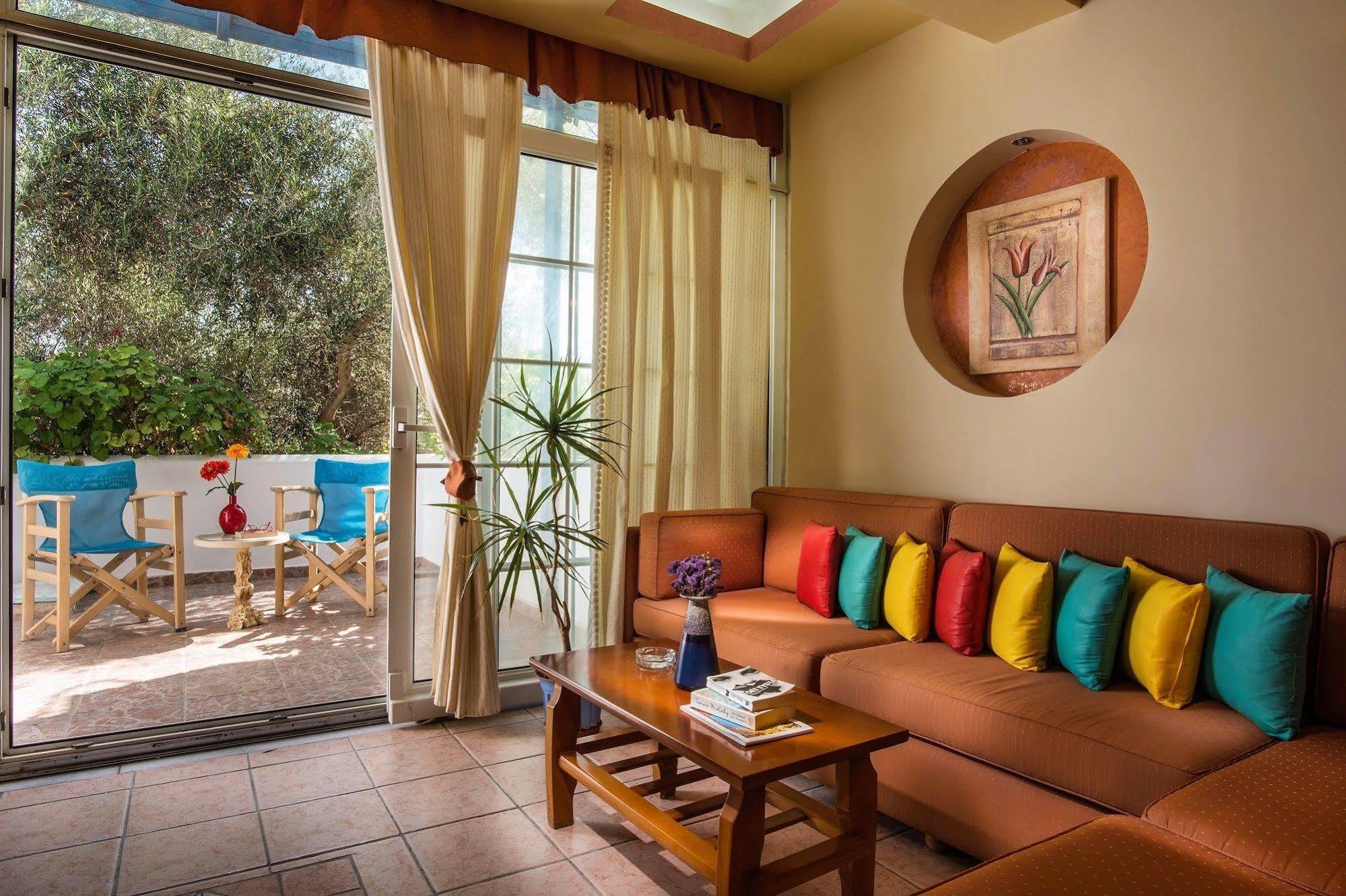 Hotel Dionysis Studios Adamantas  Exterior photo